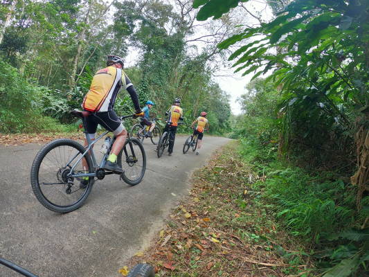 Hanoi Cycle To Babe Lake - 3 Days