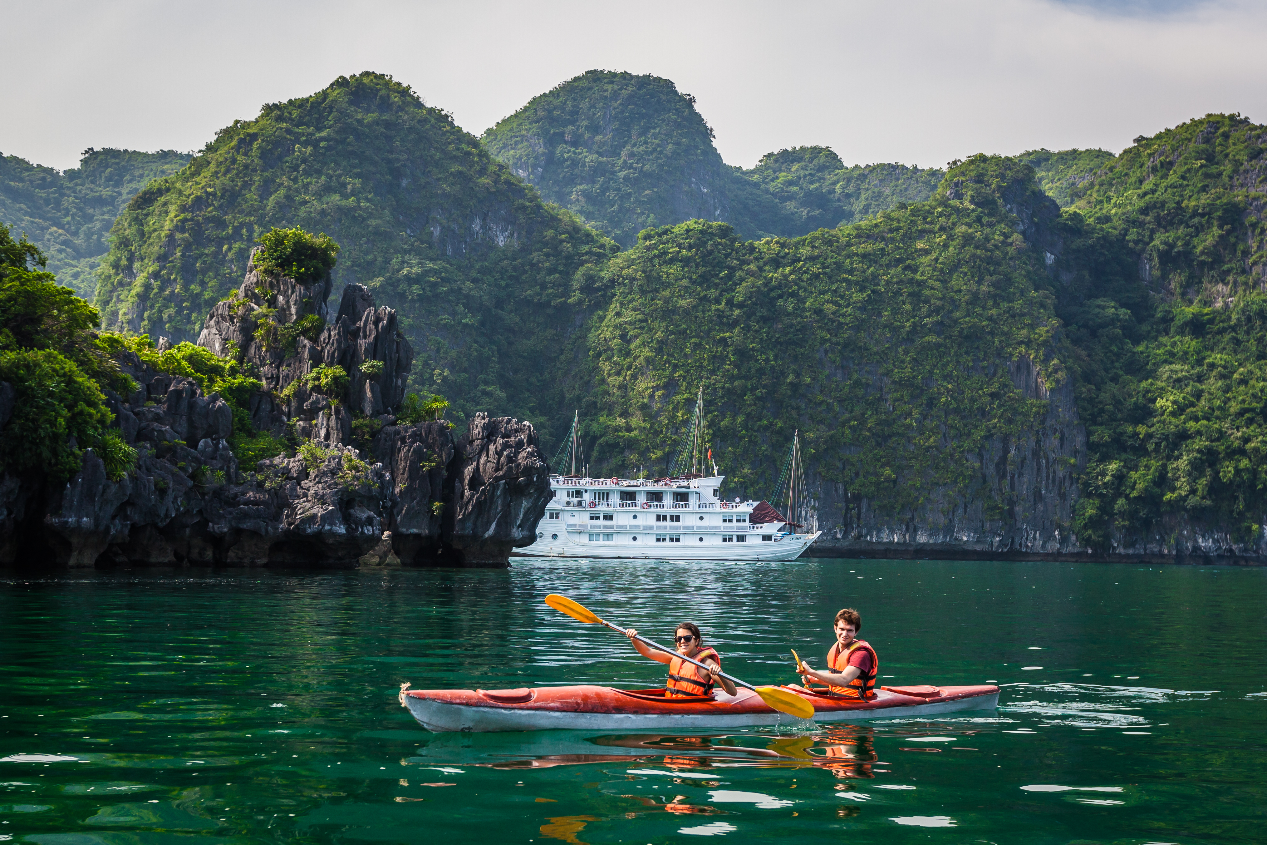 Discover Vietnam and Thailand Tour - 17 Days