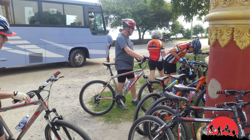 3 days Luang Prabang Easy Cycle Tour