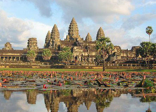 Trekking in Vietnam and Cambodia Highlights Tour - 22 Days