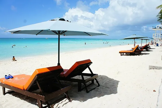 Philippines Beaches ,Waterfalls and Lagoons - 15 Days